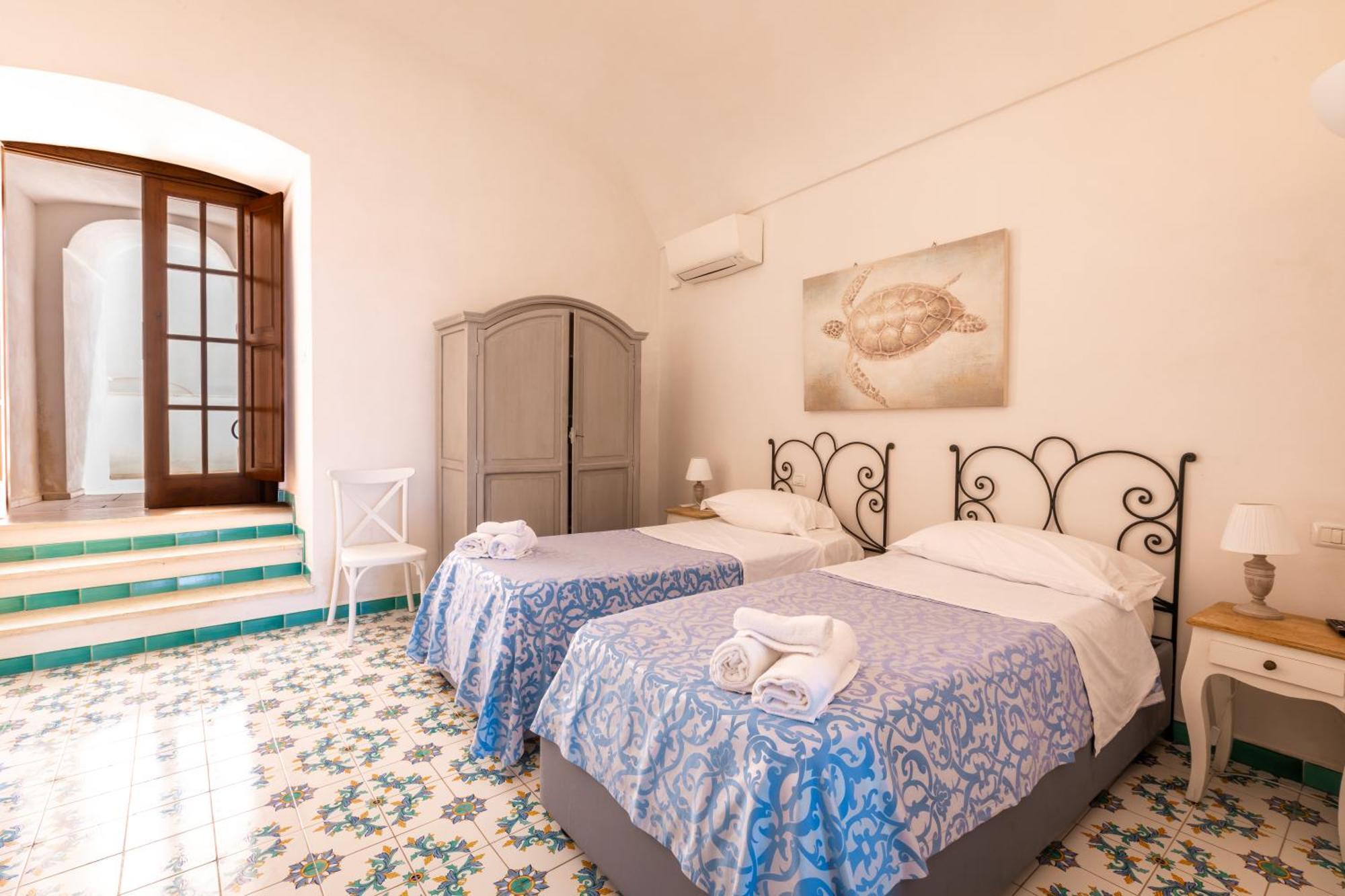 Hotel Torre Dei Borboni بونسا المظهر الخارجي الصورة
