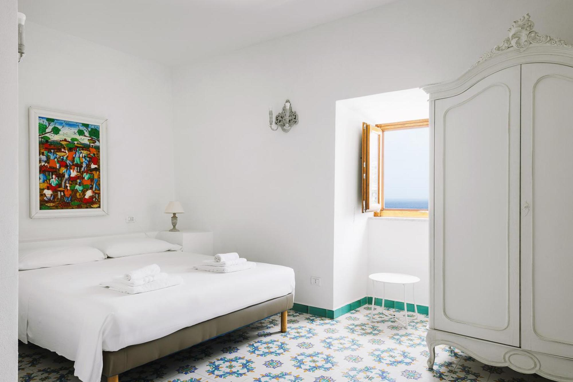 Hotel Torre Dei Borboni بونسا المظهر الخارجي الصورة