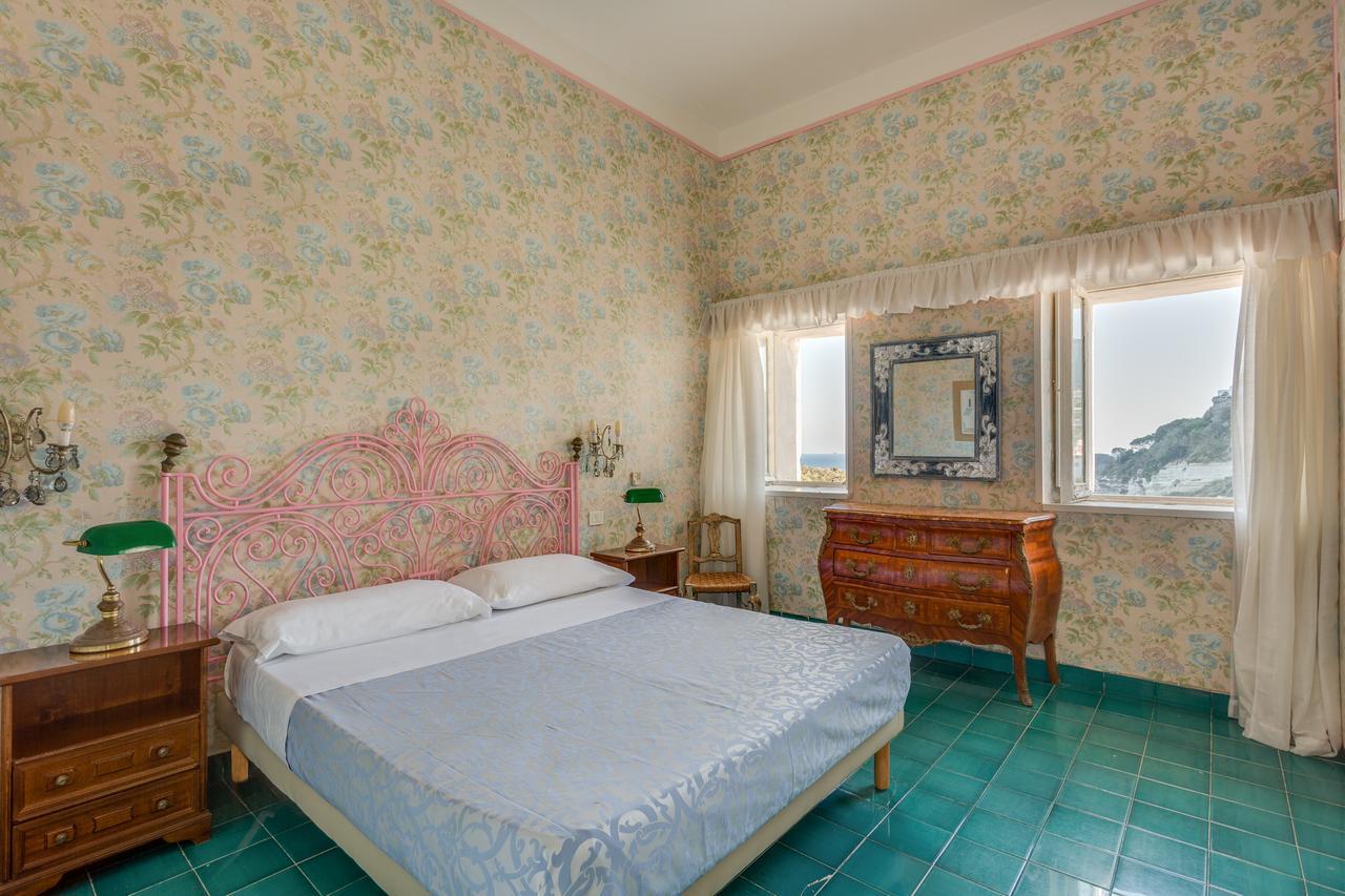 Hotel Torre Dei Borboni بونسا المظهر الخارجي الصورة