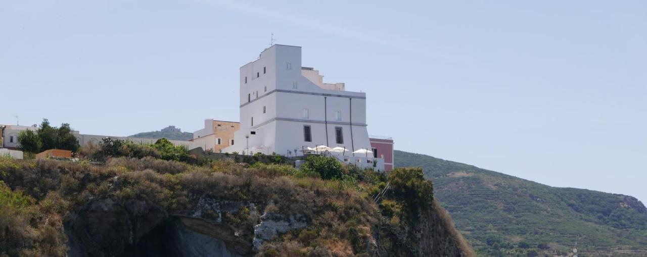 Hotel Torre Dei Borboni بونسا المظهر الخارجي الصورة