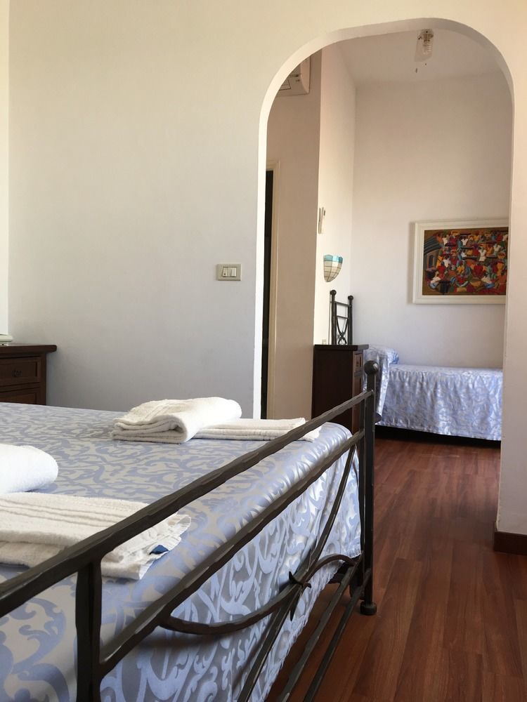 Hotel Torre Dei Borboni بونسا المظهر الخارجي الصورة