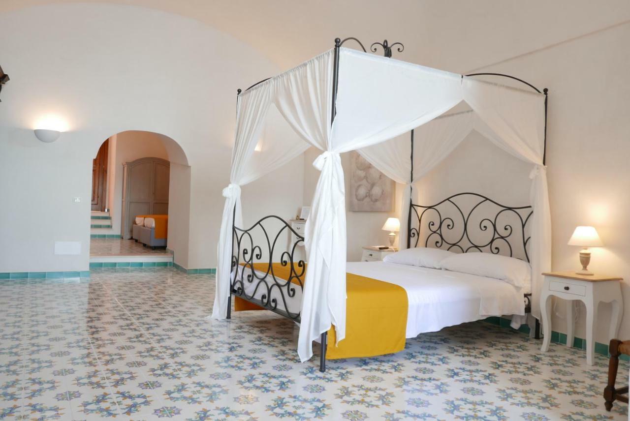 Hotel Torre Dei Borboni بونسا المظهر الخارجي الصورة